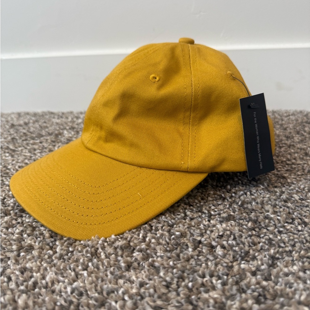 NWT GIGI PIP Ball Cap